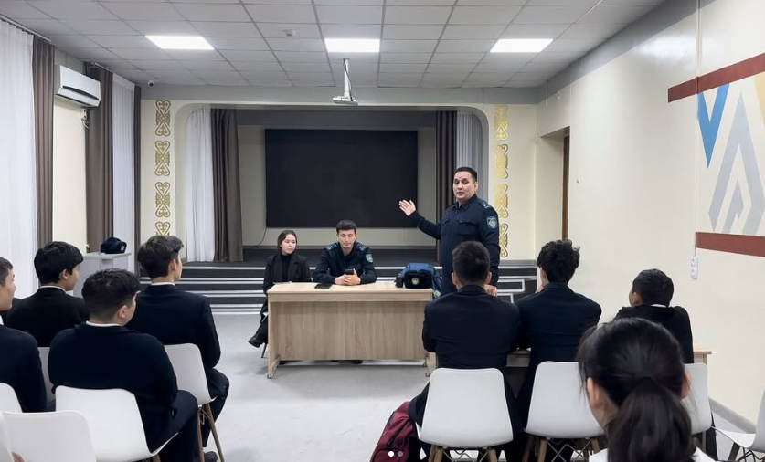 “Зорлық-зомбылыққа жол жоқ” тақырыбы аясында жиналыс