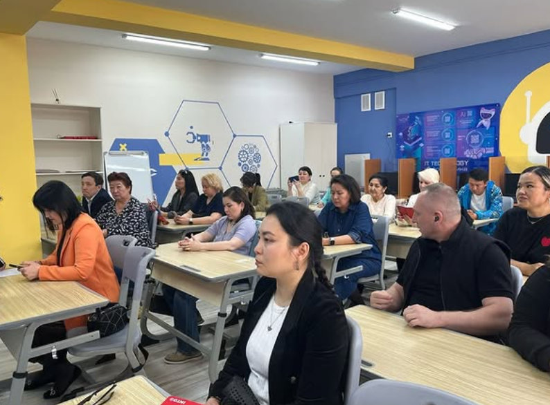 Алматы қаласында бүгін Жалпықалалық Ата-аналар жиналысы өтті.