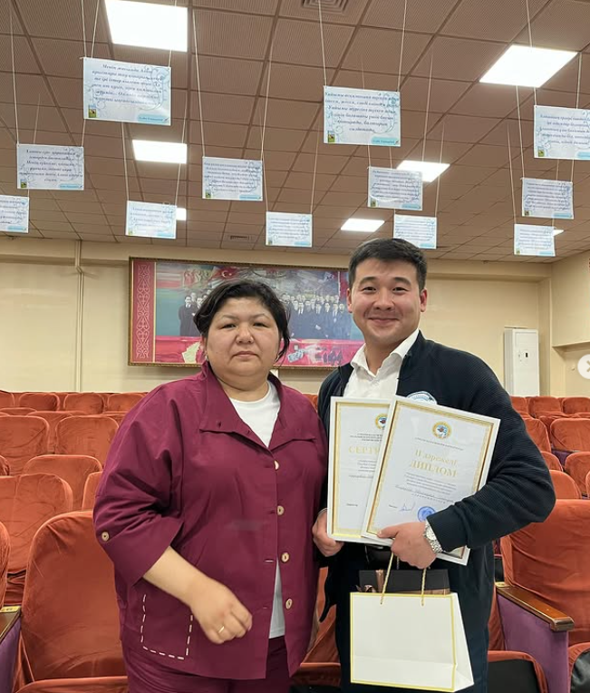 Физика пәні мұғалімі қалалық олимпиада жеңімпазы атанды