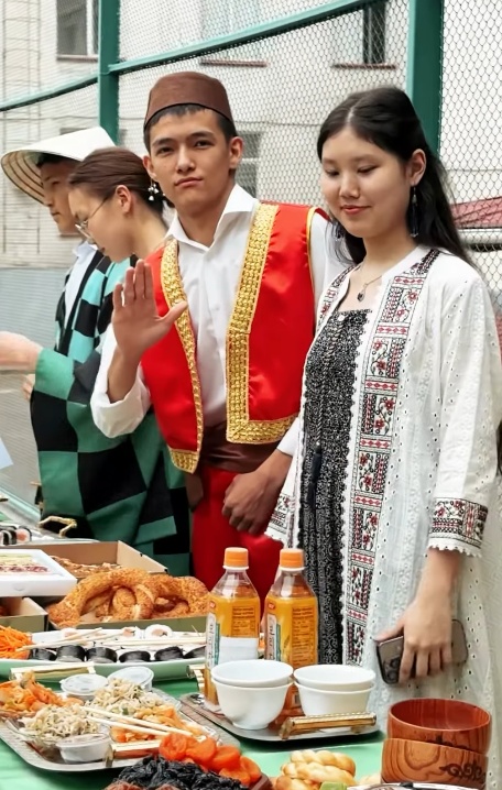 С.А.Ходжиков атындағы №39 мамандандырылған лицей, «Бірлік күнін» атап өтті.