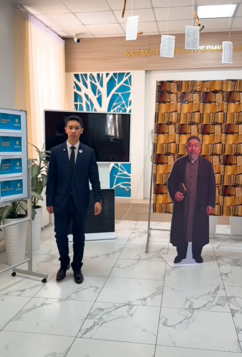 Омаров Жанибек Чингисович лицей парламентінің вице-президенті ретінде атқаратын қызметі мен міндеттері туралы оқушыларға  түсіндірме жүргізді