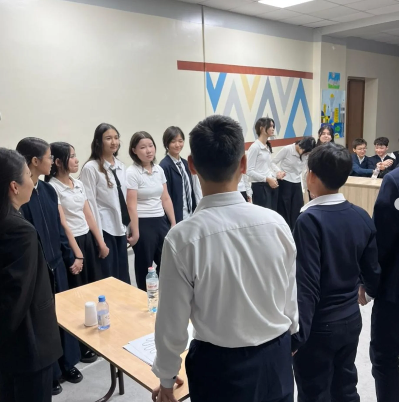 «Досболlike» жоспары аясында буллинг пен кибербуллингтің алдын алу мақсатында 5–8 сынып оқушыларына арналған ақпараттық-түсіндіру дәрістері өткізілді.