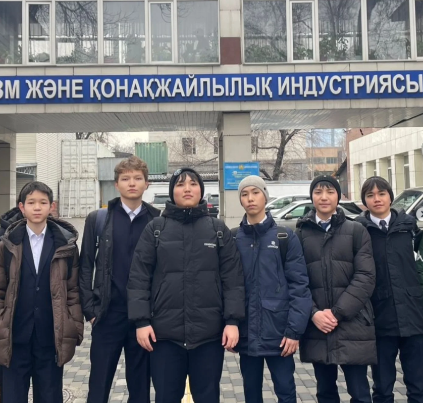 Мектебіміздің 9-сынып оқушылары кәсіби бағдар беру жұмыстары аясында Алматы қаласының жетекші оқу орындарына барып, мамандықтар әлемімен танысты